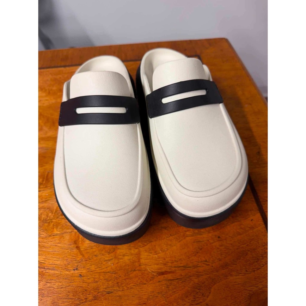 Crocs Womens 8 Bone Black Stomp Penny Loafer Platform Mule Chunky Lug Sole